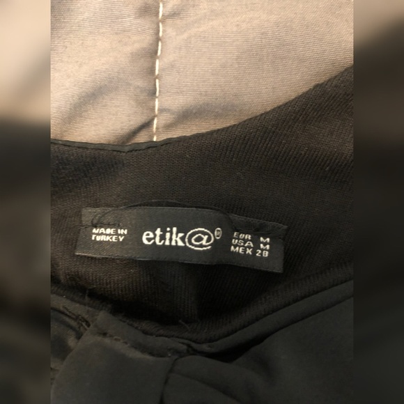 ✨ETIKA BLACK SLEEVELESS DRESS (M) - Picture 4 of 5